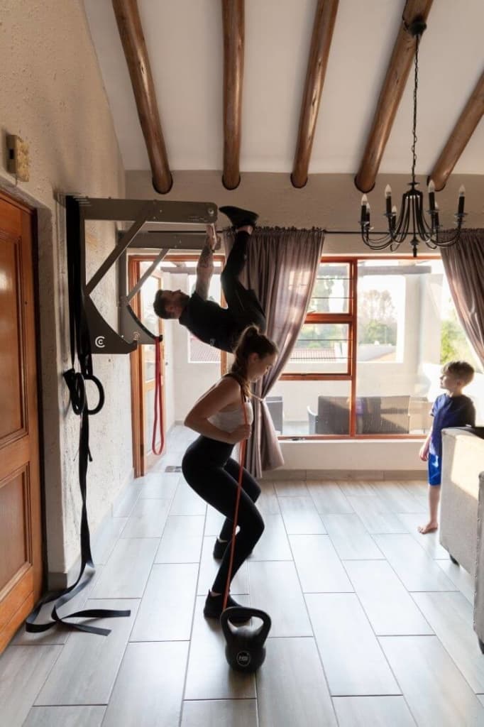 Kipping-Bar-Workout-2